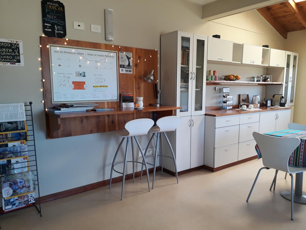 Del Nomade Hosteria Ecologica 푸레르토피라미드 외부 사진